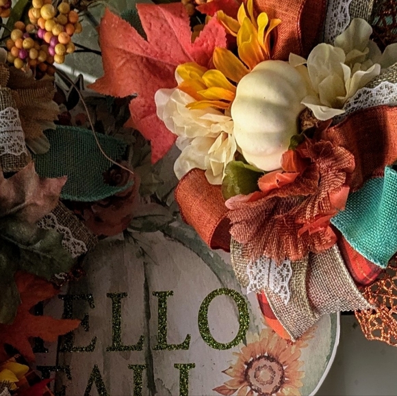 A Gorgeous, Hello Fall wreath - Picture 9 of 10